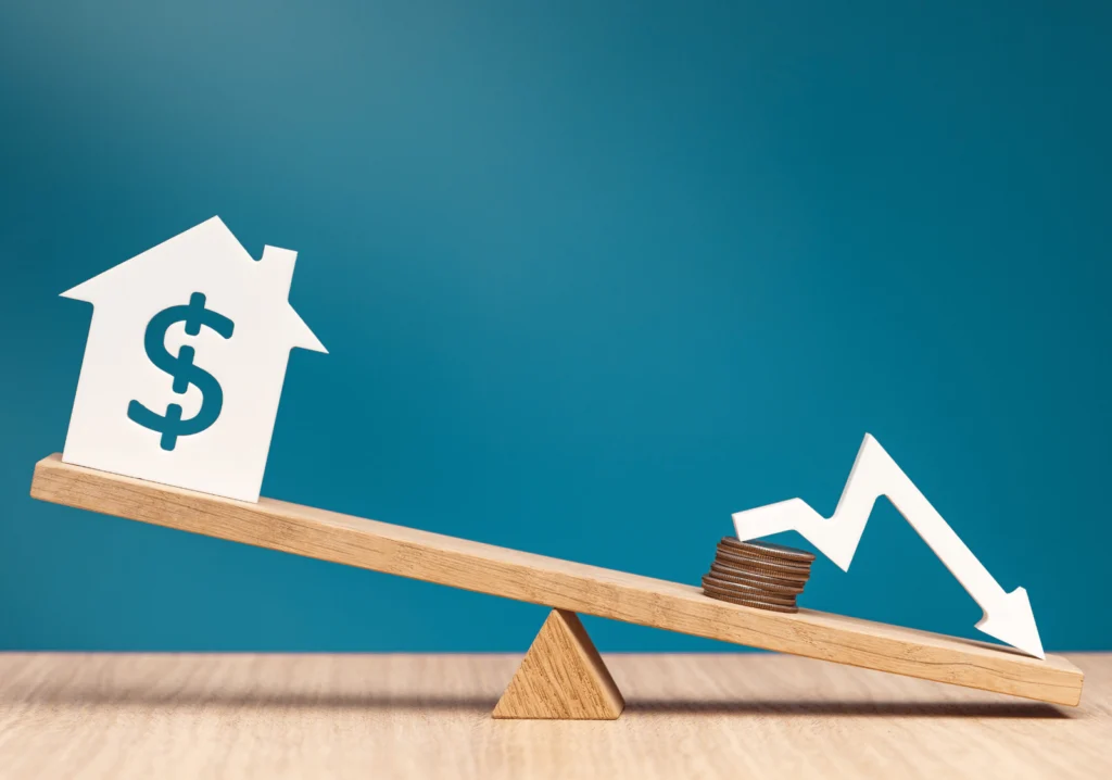 A balance between house and money