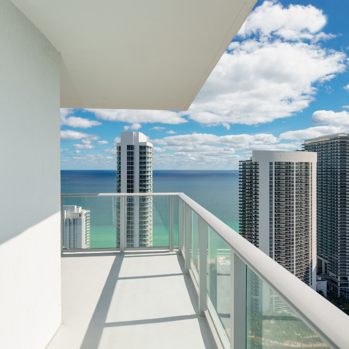 A condo overlooking the ocean