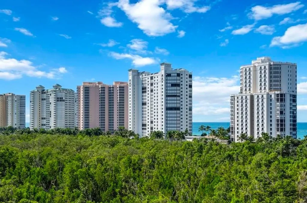 Bay Colony, North Naples