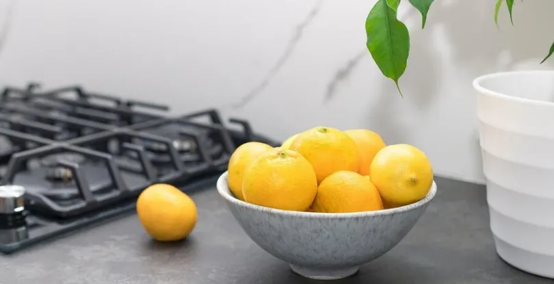 Bowl of lemons