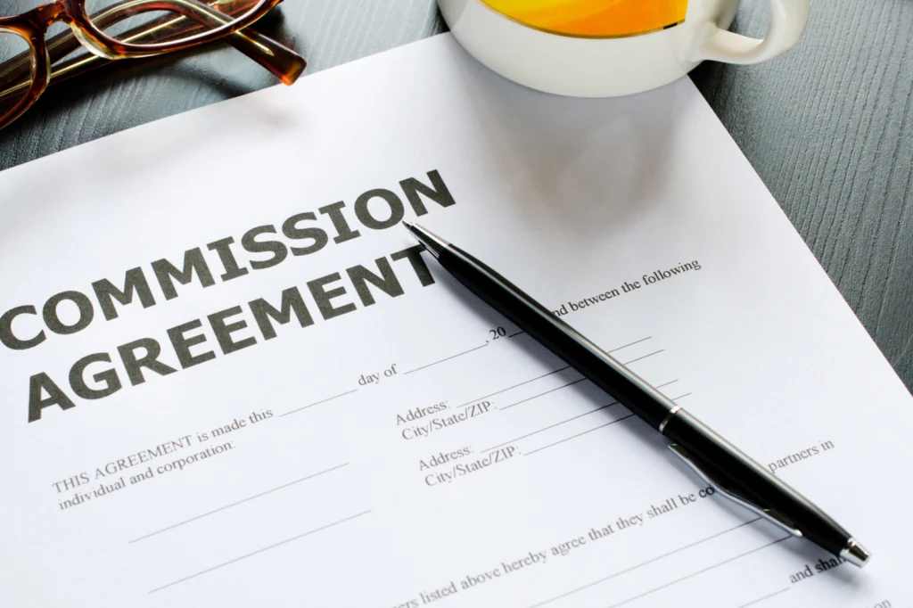 Buyer agent commission agreement with a pen