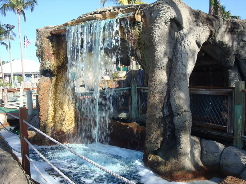 Coral Cay Adventure Golf, Naples