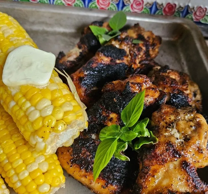 Corn and chicken meal