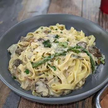 Creamy mushroom pasta