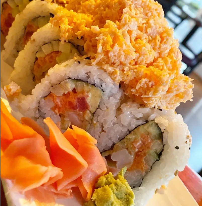 Crispy topped sushi roll