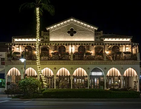 Del Mar restaurant front view