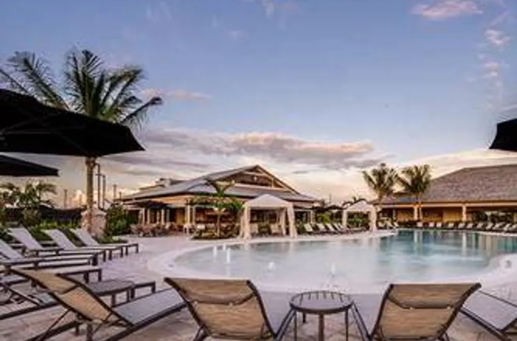 Esplanade at Kingston new construction in Naples