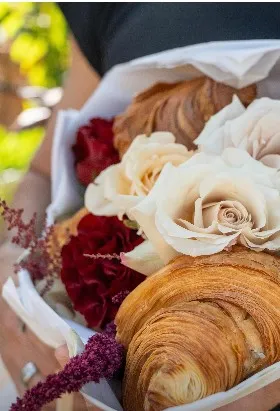 Flowers & Croissants