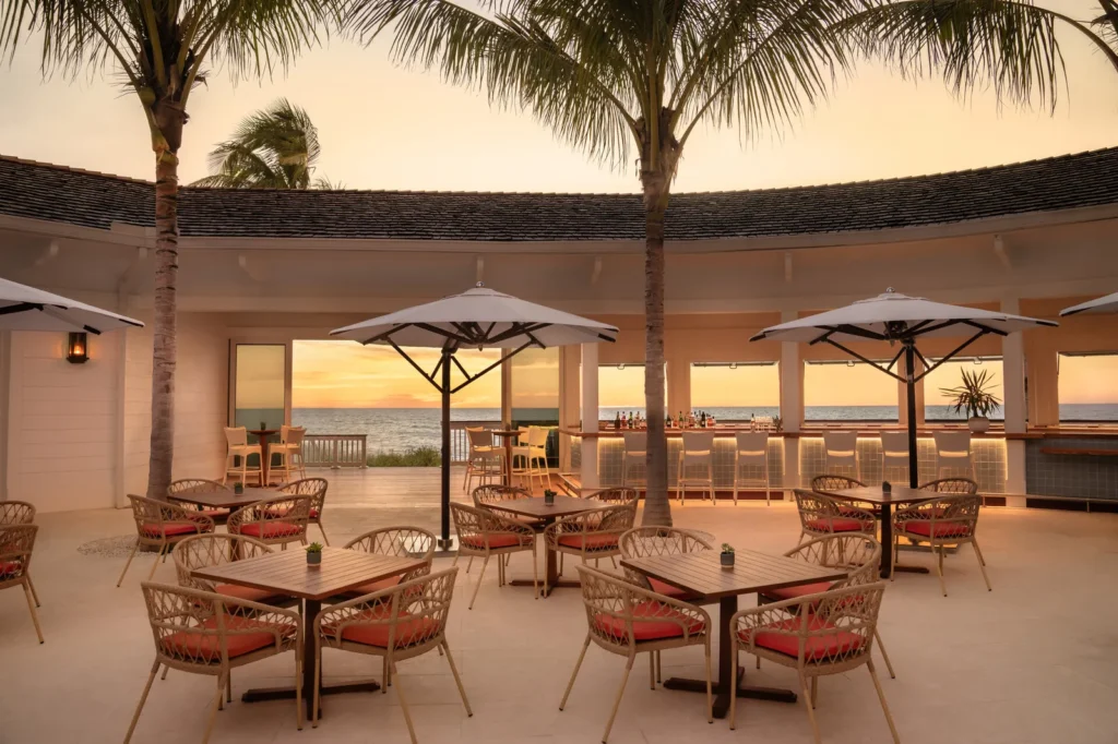Four Seasons Dining