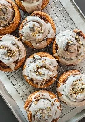 Frosted cinnamon coffee rolls at Kaleidoscope X Wolfmoon