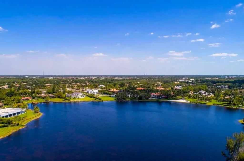 Pine Ridge Estates, North Naples