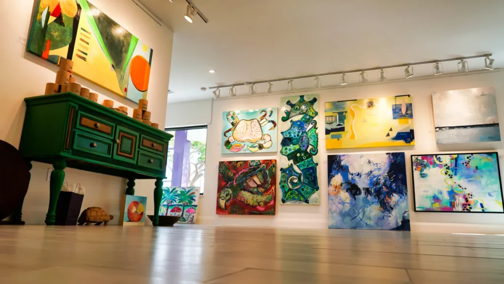 Twist Art Gallery in Naples