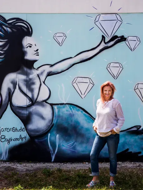Twist Art Gallery in Naples